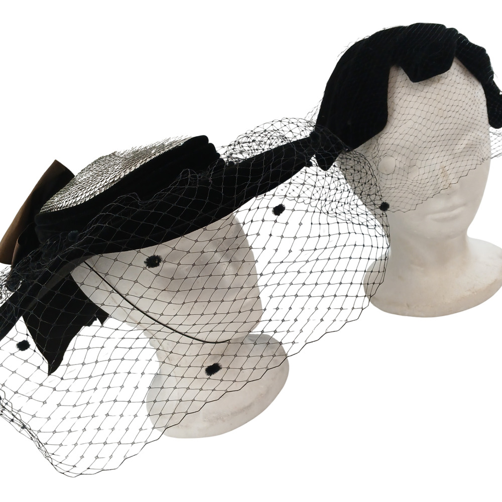 VTG Womens Hats Lot of 2 Whittall Shon Derby Veil Flapper Skull Cap Corona Italy